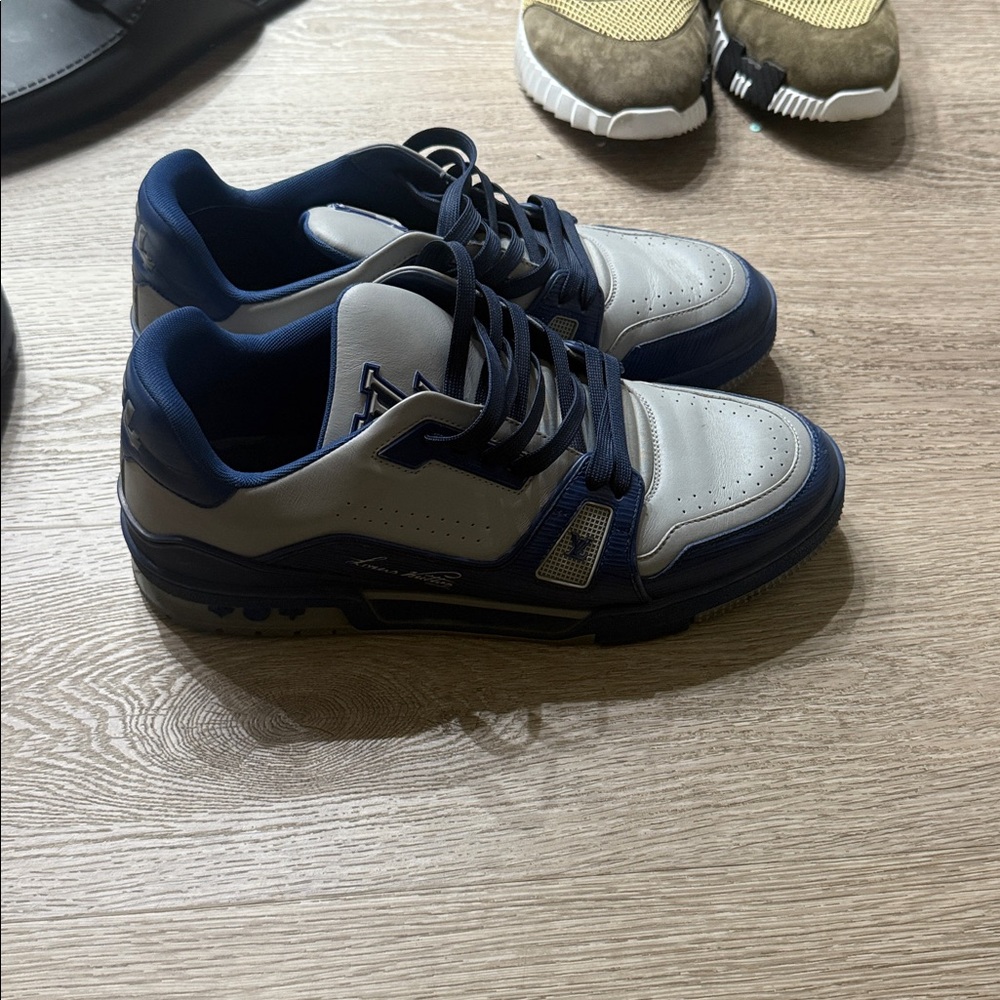 Louis Vuitton Navy and White Sneakers - Picture 3 of 3
